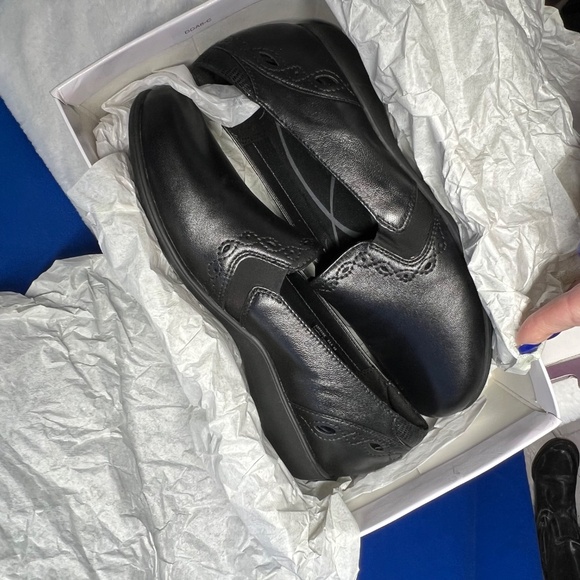 NIB/NWT$140🤩 |•ARAVON•| Adalyn-AR Blak Slip On Comfort Shoes Size 8 AA (Narrow) - Picture 10 of 14